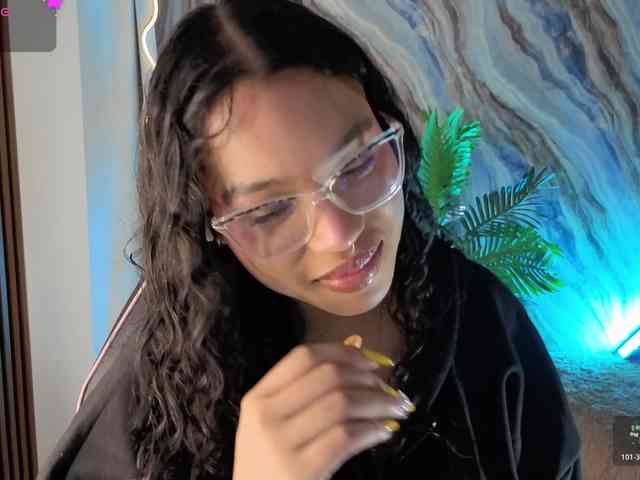 penelope-tay webcam