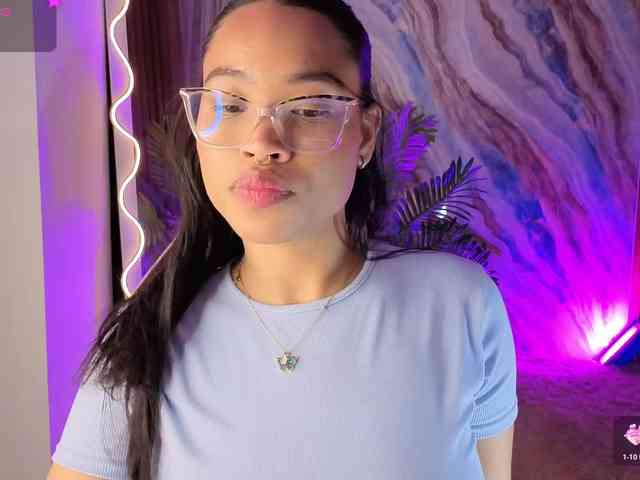 penelope-tay webcam