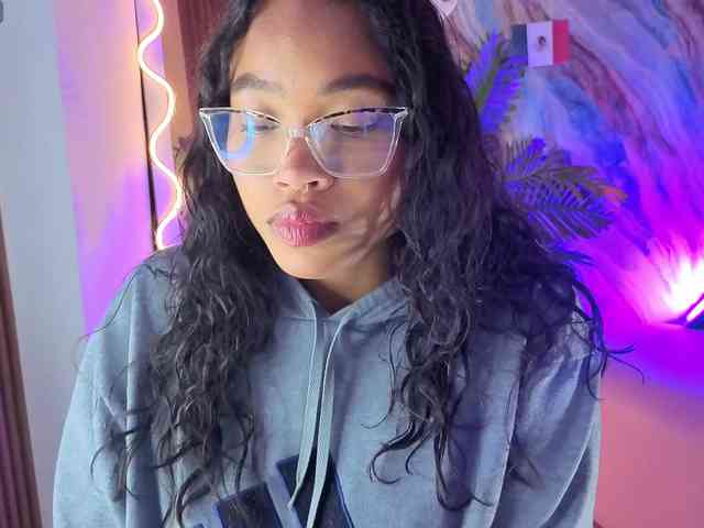 penelope-tay webcam