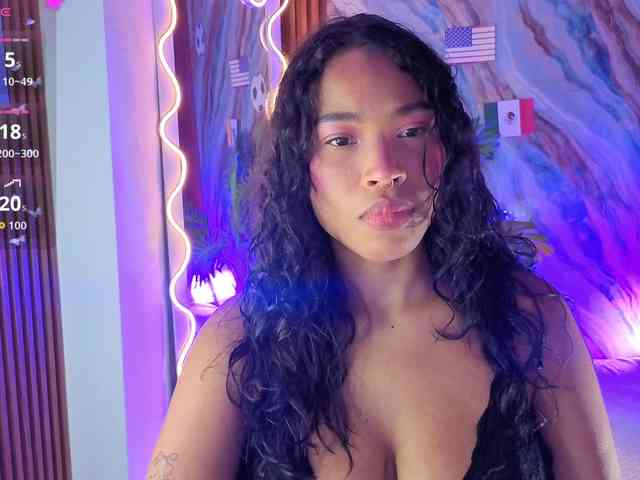 penelope-tay webcam