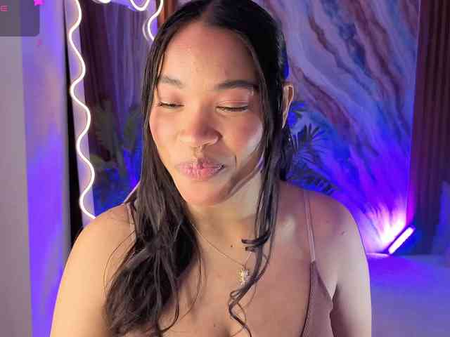 penelope-tay webcam