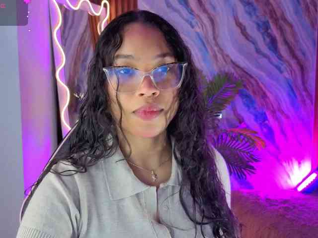 penelope-tay webcam