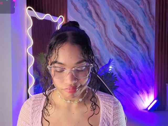 penelope-tay webcam
