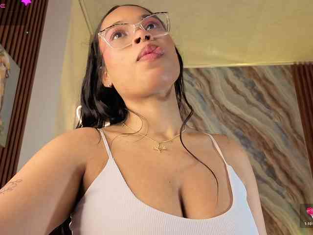 penelope-tay webcam