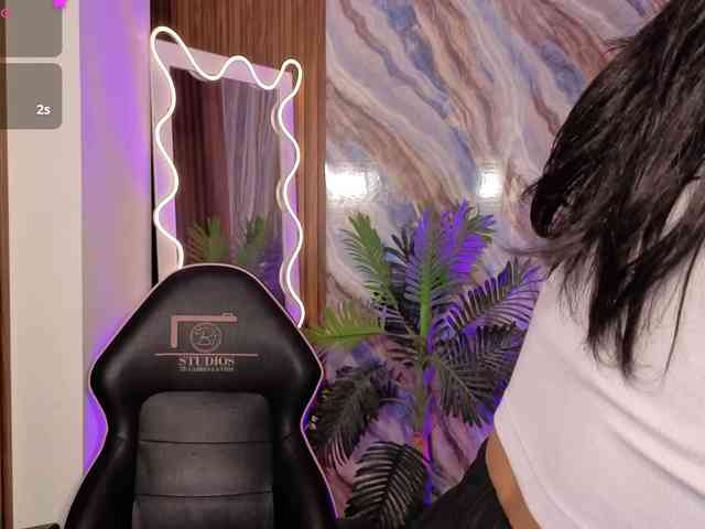 penelope-tay webcam