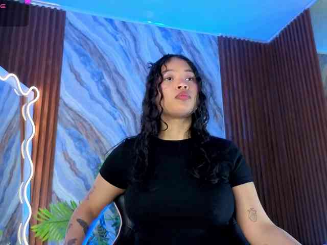 penelope-tay webcam