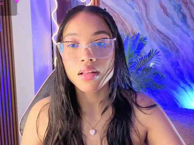 penelope-tay webcam