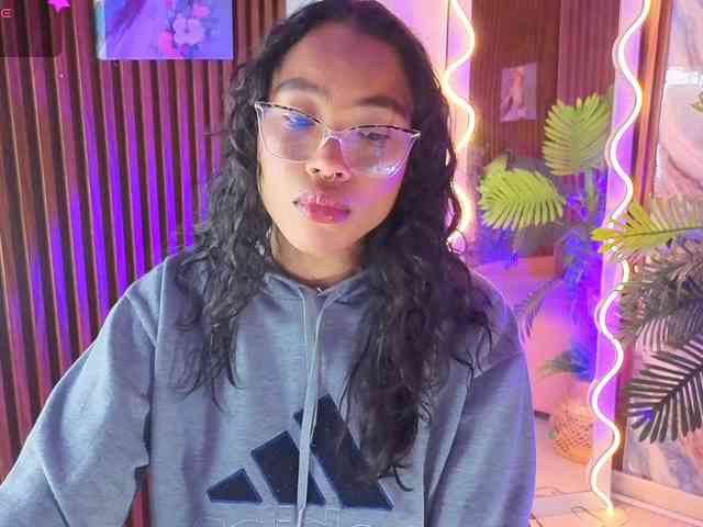 penelope-tay webcam