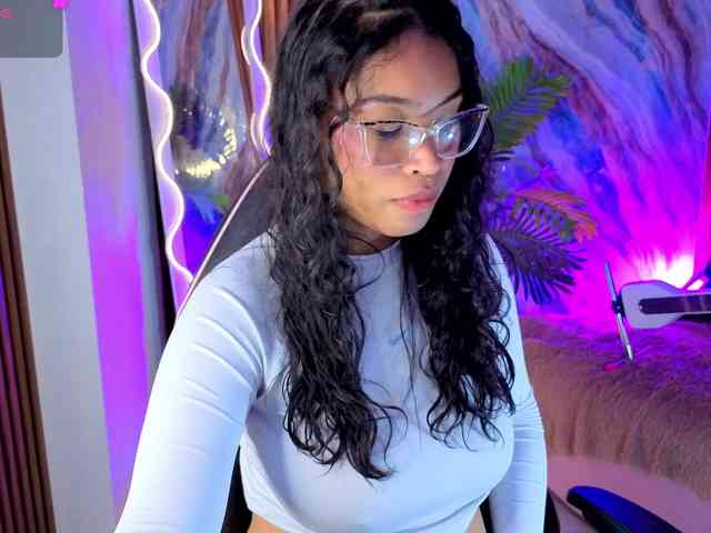penelope-tay webcam
