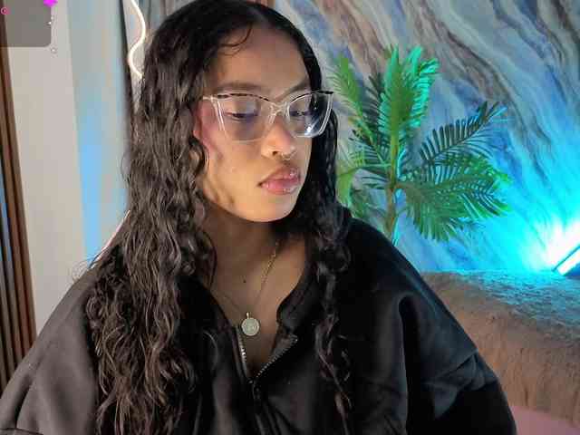 penelope-tay webcam