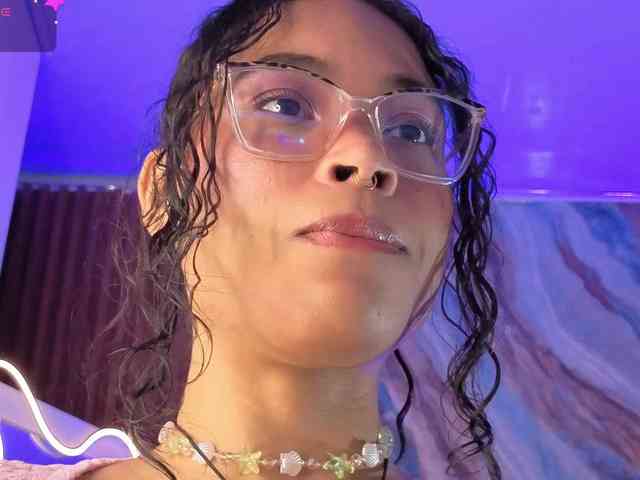 penelope-tay webcam