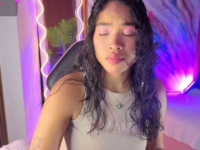 penelope-tay webcam