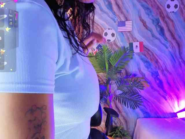 penelope-tay webcam