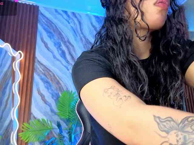 penelope-tay webcam