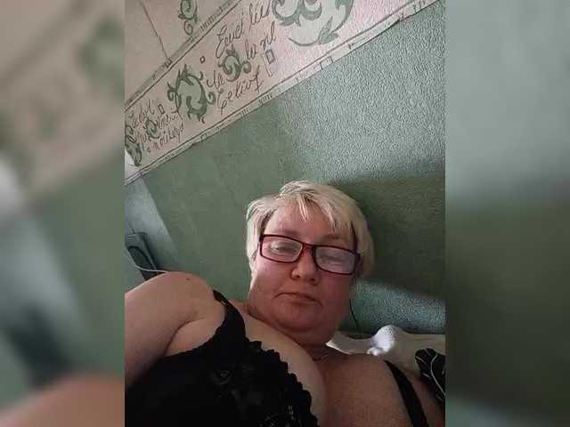 HelenaGloss live cam on BongaCams