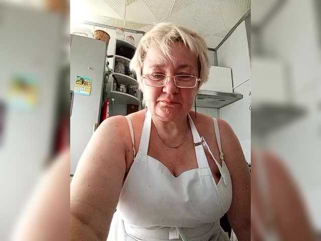 HelenaGloss