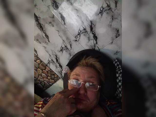 HelenaGloss's BongaCams show and profile