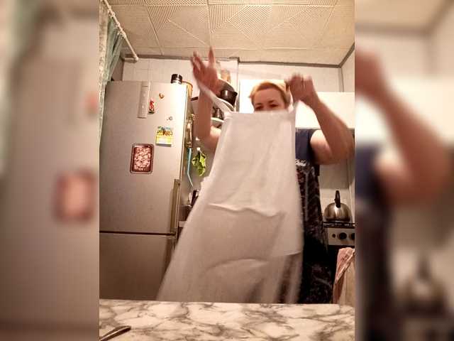 HelenaGloss's BongaCams show and profile