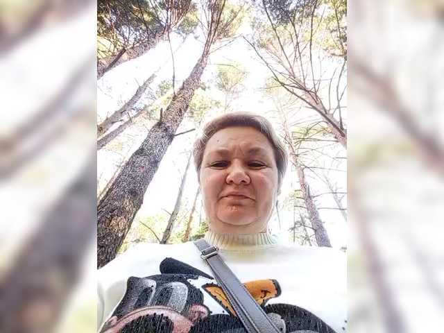 HelenaGloss
