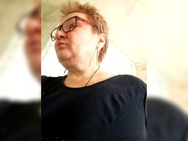 HelenaGloss's BongaCams show and profile