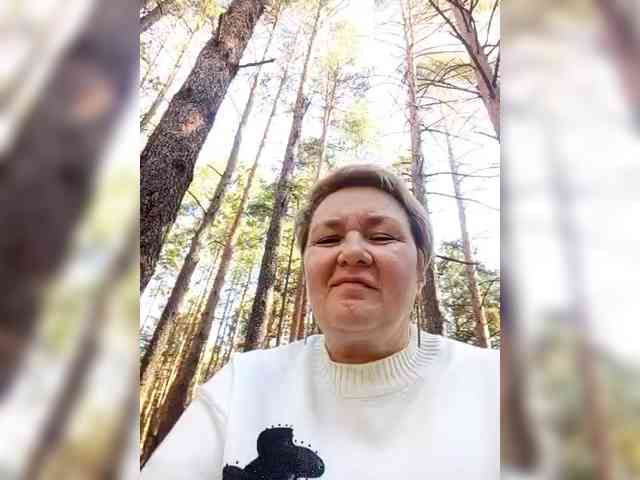 HelenaGloss