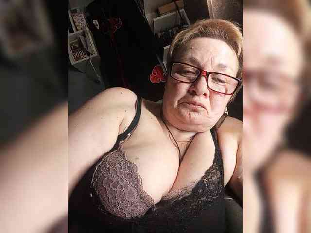 HelenaGloss webcam