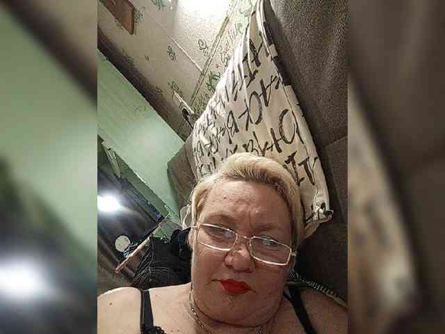 HelenaGloss webcam