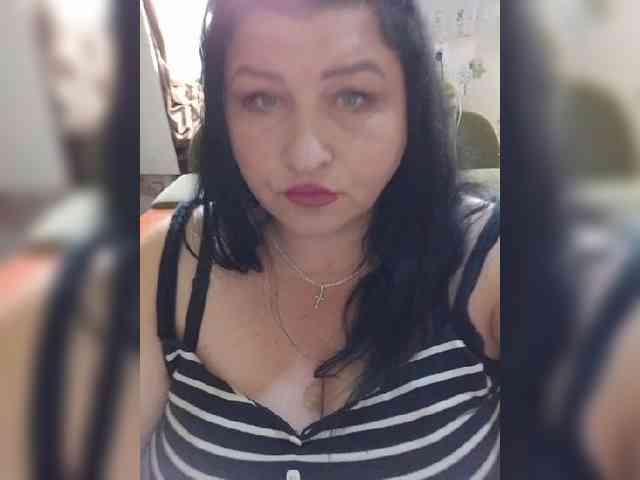 Xo4yMaMo4Ky Live Webcam on BongaCams