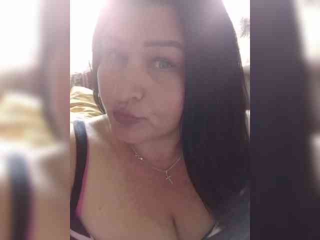 SeXy-MaMo4Ka webcam