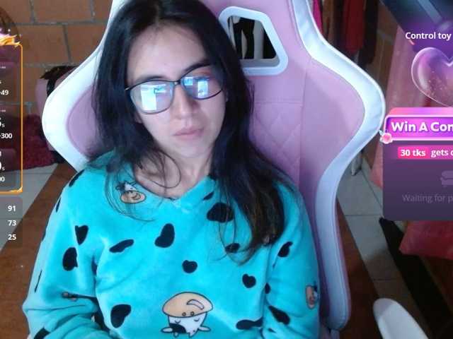 Maggie-Fox live cam preview