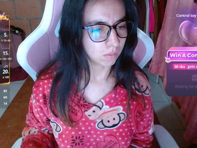 Maggie-Fox live cam on BongaCams