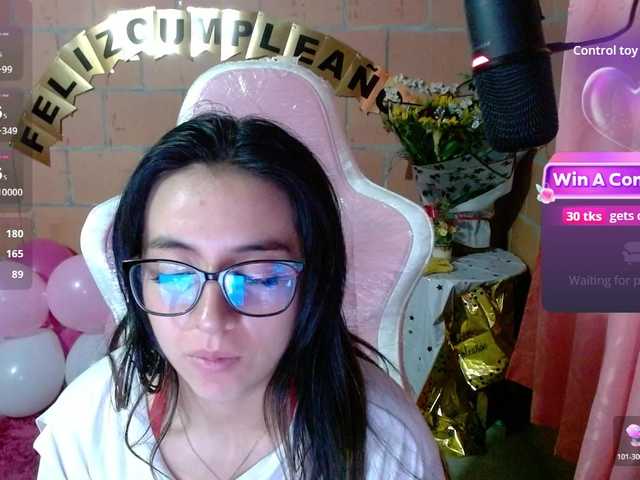 Maggie-Fox Live Cam on BongaCams