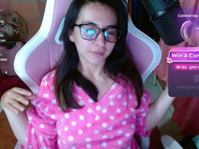 Maggie-Fox live cam on BongaCams