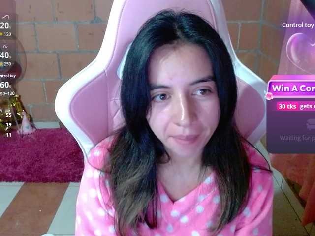 Maggie-Fox live cam on BongaCams