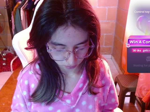 Maggie-Fox live cam on BongaCams