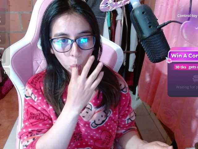 Maggie-Fox live cam on BongaCams