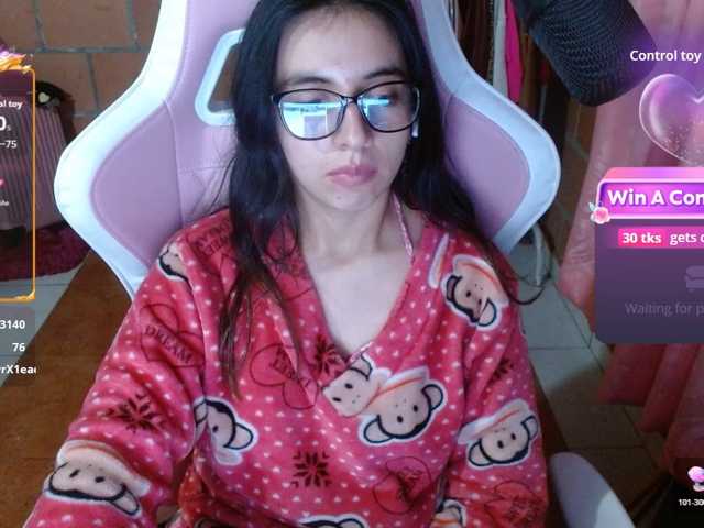 Maggie-Fox live cam on BongaCams