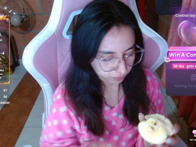 Maggie-Fox live cam on BongaCams