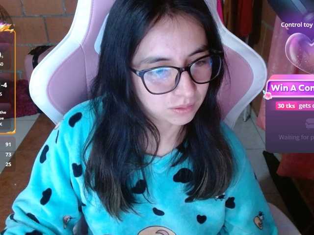 Maggie-Fox webcam model
