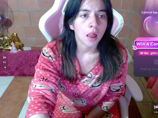 Maggie-Fox live cam on BongaCams