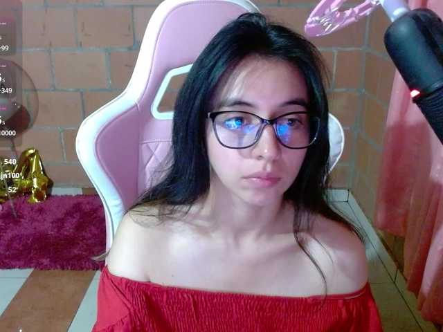 Maggie-Fox live cam on BongaCams