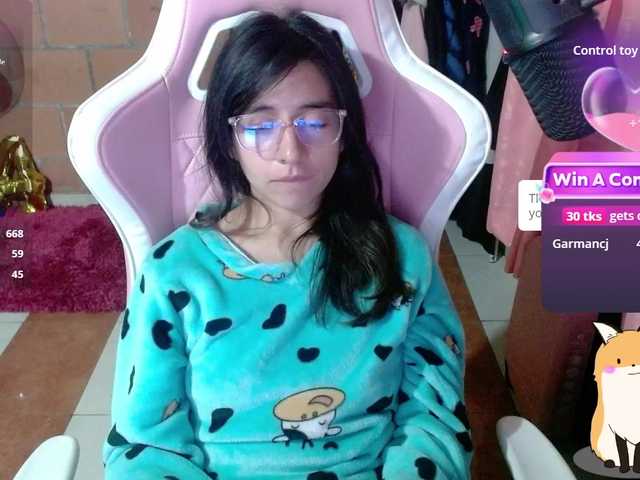 Maggie-Fox live cam on BongaCams
