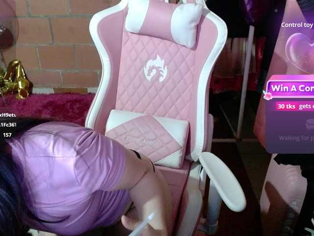 Maggie-Fox live cam on BongaCams
