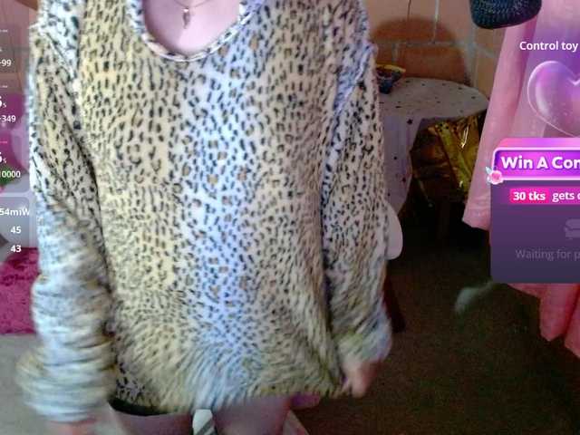 Maggie-Fox live cam on BongaCams