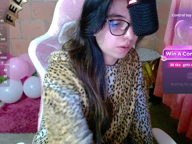 Maggie-Fox live cam on BongaCams