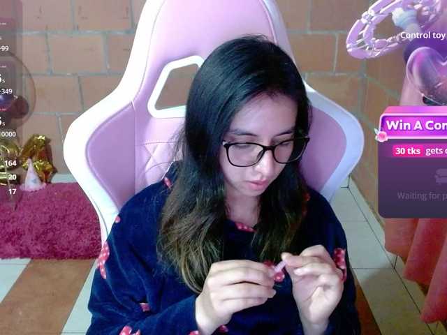 Maggie-Fox live webcam show