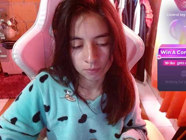 Maggie-Fox — live female cam