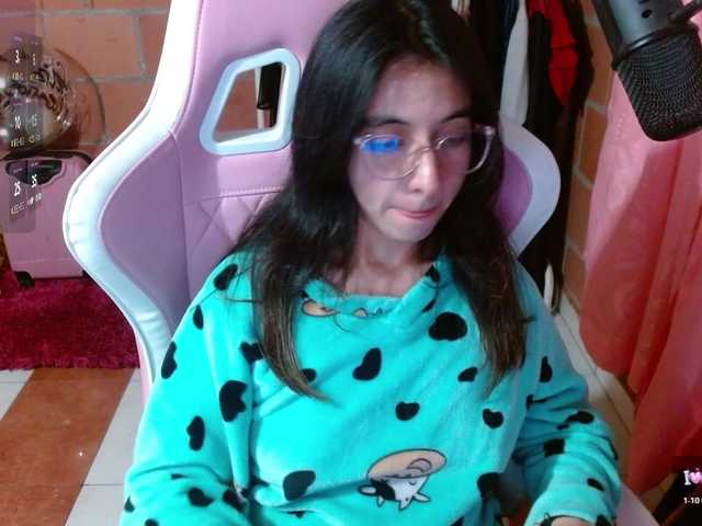 Maggie-Fox live cam on BongaCams