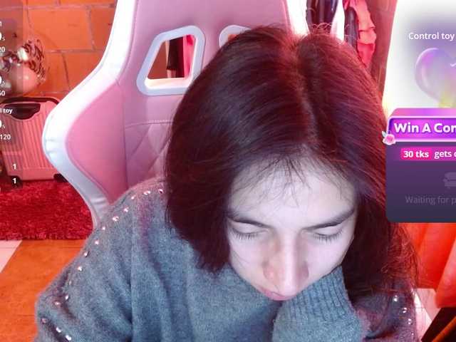 Maggie-Fox live cam on BongaCams