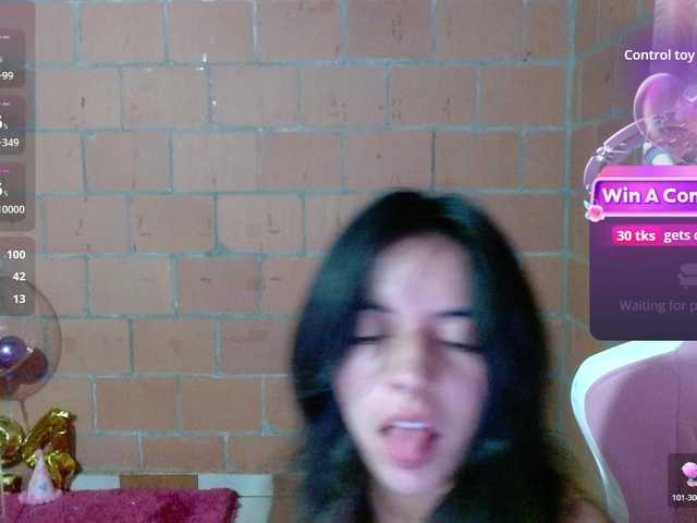Maggie-Fox live cam on BongaCams